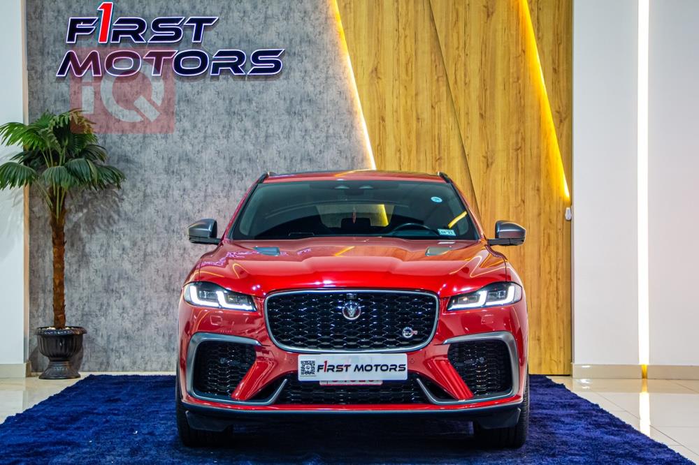 جاگوار F-Pace